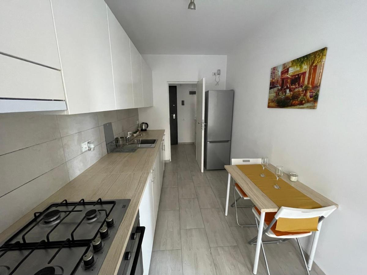 Plaza Luxury Apartment Near Presidential Palace Bucharest Exterior photo